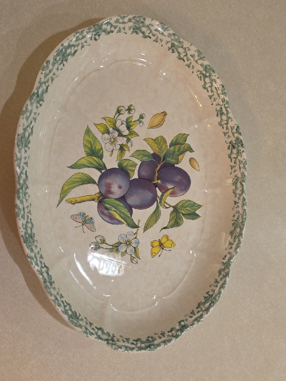 Himark Ceramic Plum-Decor Serving Platter - White with Green Rim(Made In Italy)